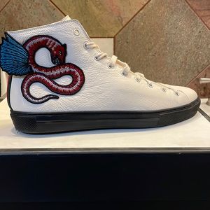 White Gucci High Top Winged Dragon Sneakers size 10.5